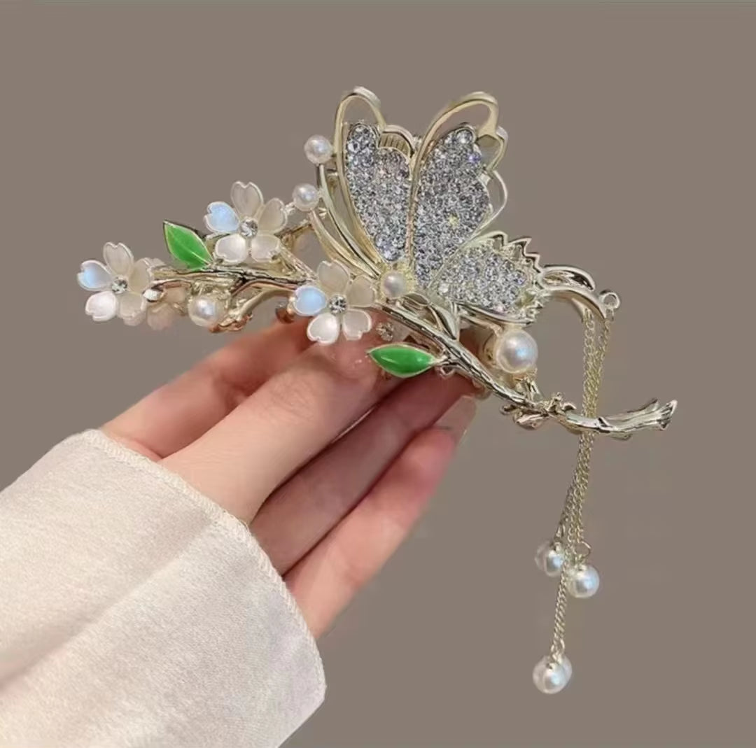 Rose Butterfly Tassel Hair Claws Shiny Crystal Hair Clip Shark Clip for Girls Exquisite Elegance Headdress Hair Accessoires