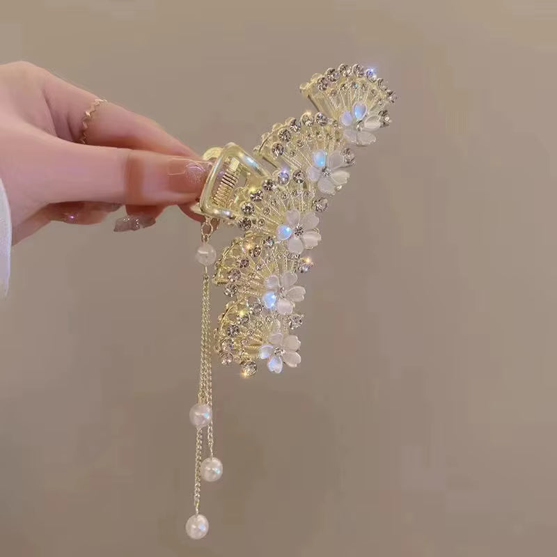 Rose Butterfly Tassel Hair Claws Shiny Crystal Hair Clip Shark Clip for Girls Exquisite Elegance Headdress Hair Accessoires